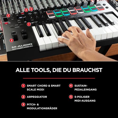  [아마존베스트]M-Audio Oxygen Pro 25 + SP-2 - USB MIDI controller with 25 velocity dynamic buttons, 16 velocity trigger pads + universal sustain pedal with piano style action