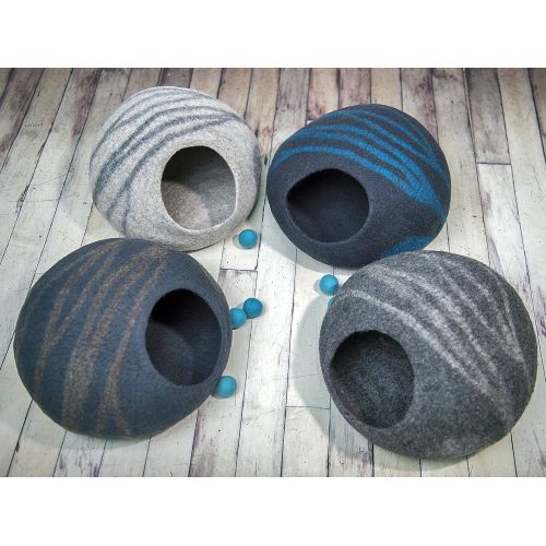  MEOWFIA Premium Felt Cat Bed Cave (Medium) - Handmade 100% Merino Wool Bed for Cats and Kittens