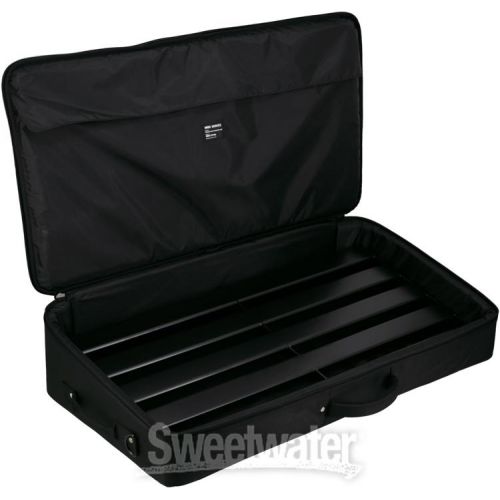  MONO Pedalboard Rail with Stealth Club Case - Large