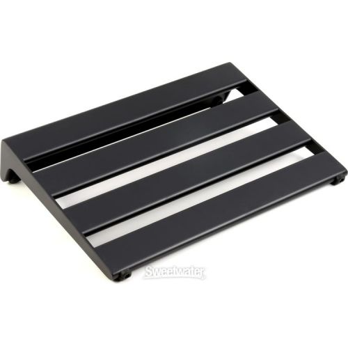  MONO Pedalboard Rail with Stealth Club Case and USB Power Supply - Small