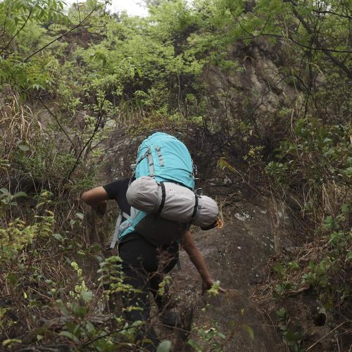  [아마존핫딜][아마존 핫딜] MOUNTAINTOP 55L/80L Hiking Backpack with Rain Cover