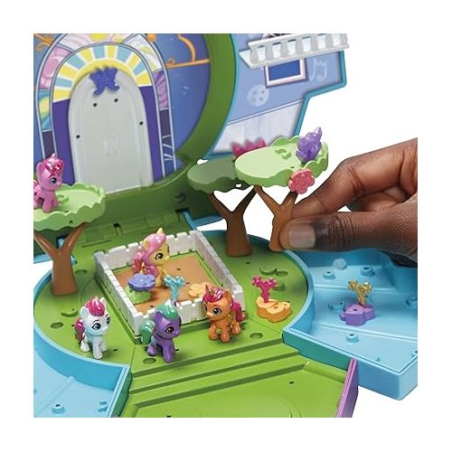 마이 리틀 포니 My Little Pony Mini World Magic Epic Crystal Brighthouse Toy, Buildable Playset with 5 Collectible Figures, for Kids Ages 5 and Up