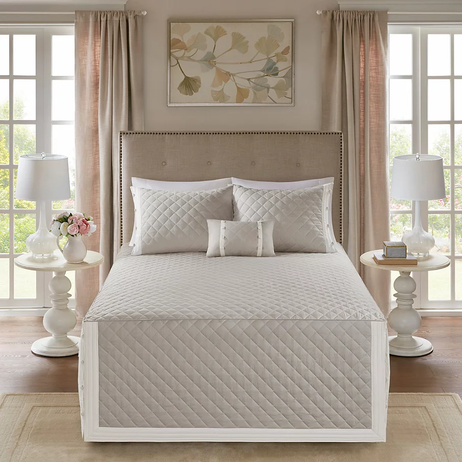  Madison Park Breanna Bedspread Set