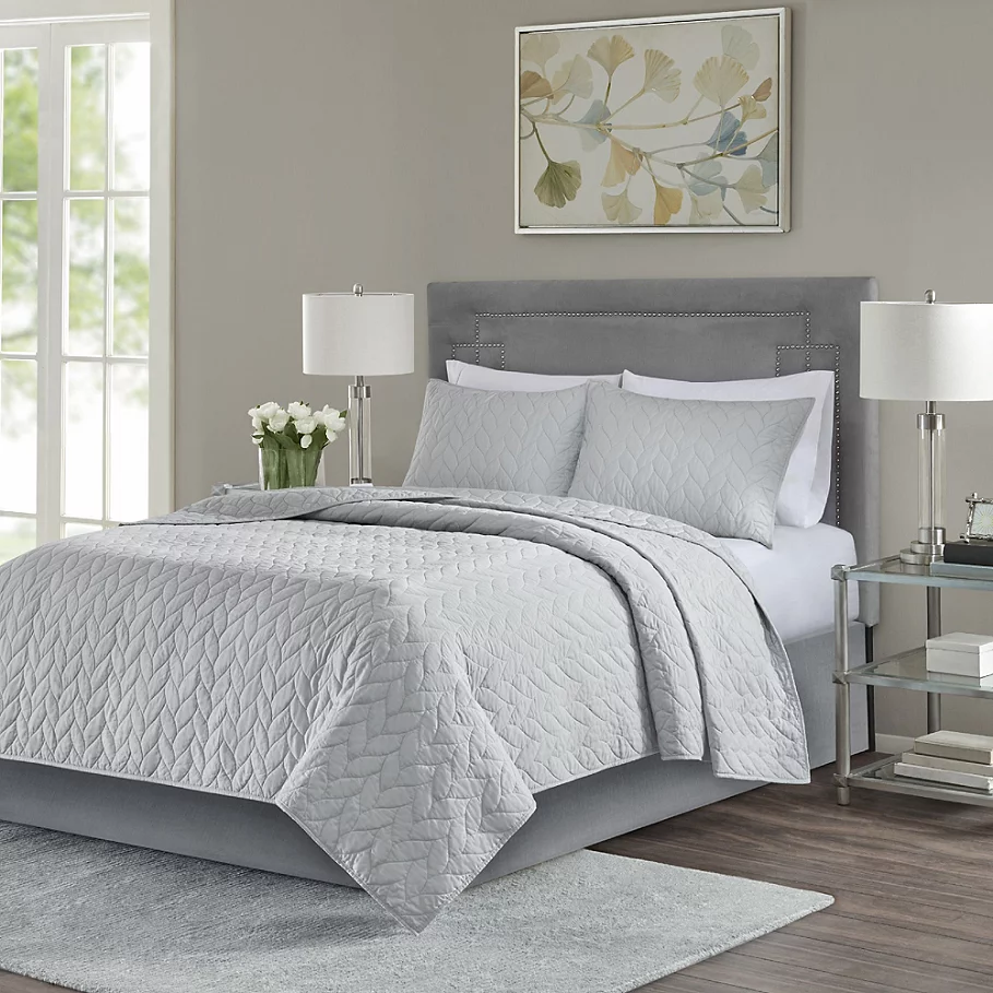  Madison Park Noel Coverlet Set