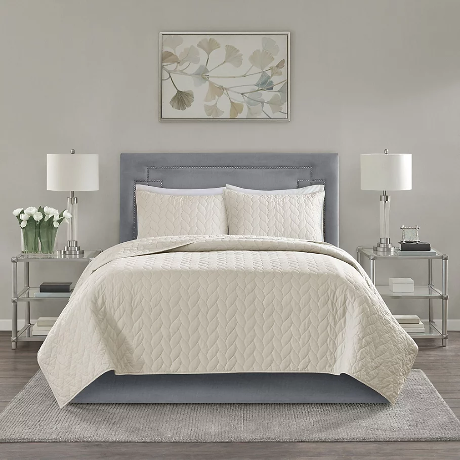  Madison Park Noel Coverlet Set