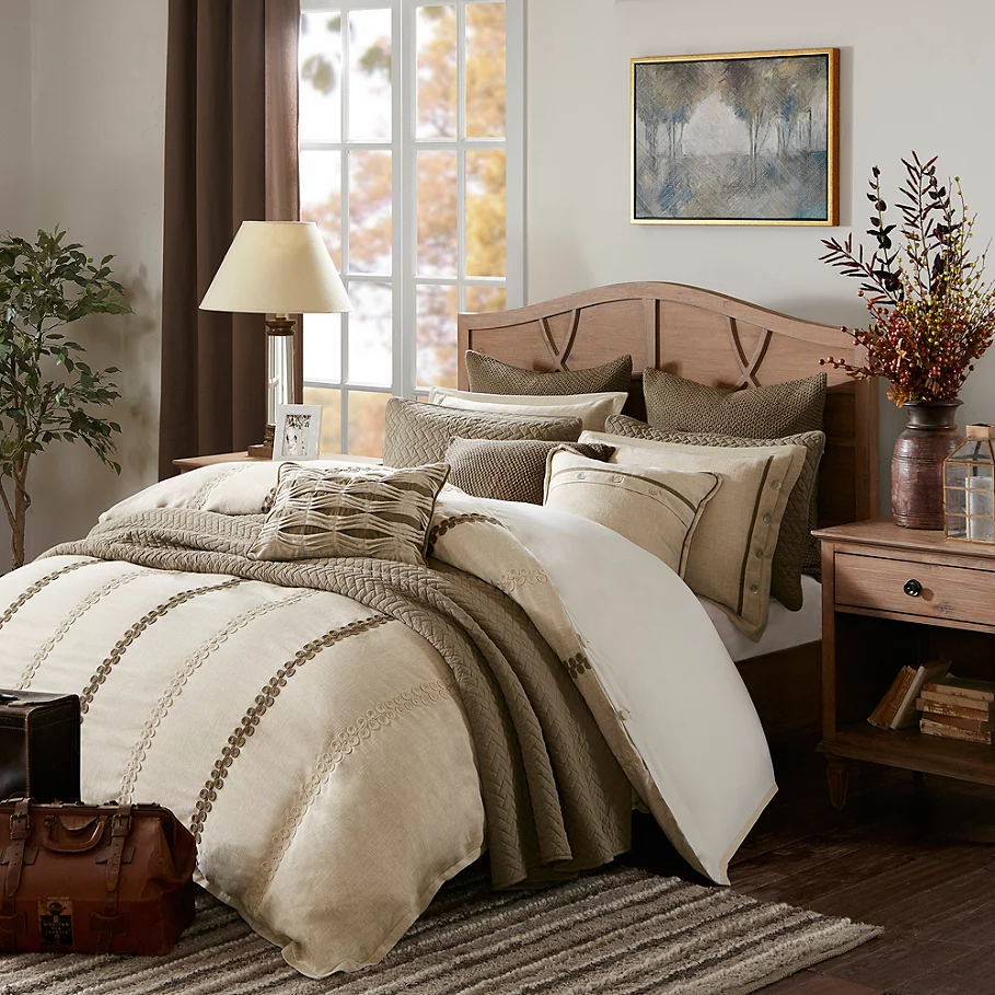  Madison Park Signature Chateau Comforter Set