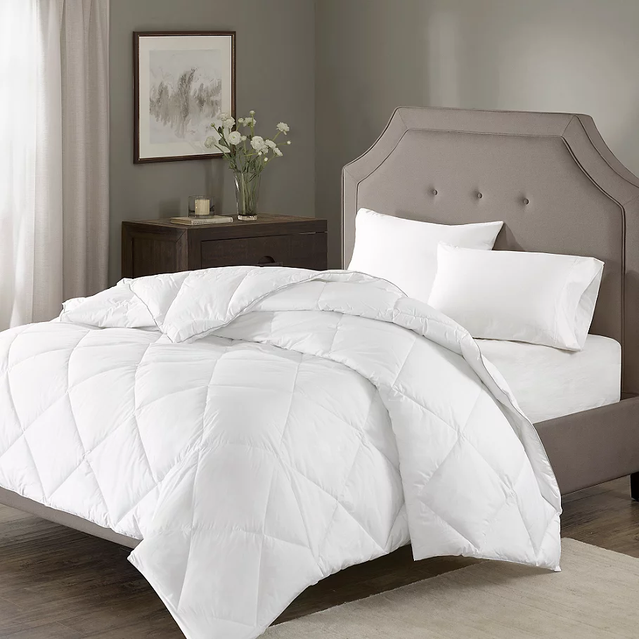Madison Park Signature 1000-Thread-Count Down Alternative Comforter in White