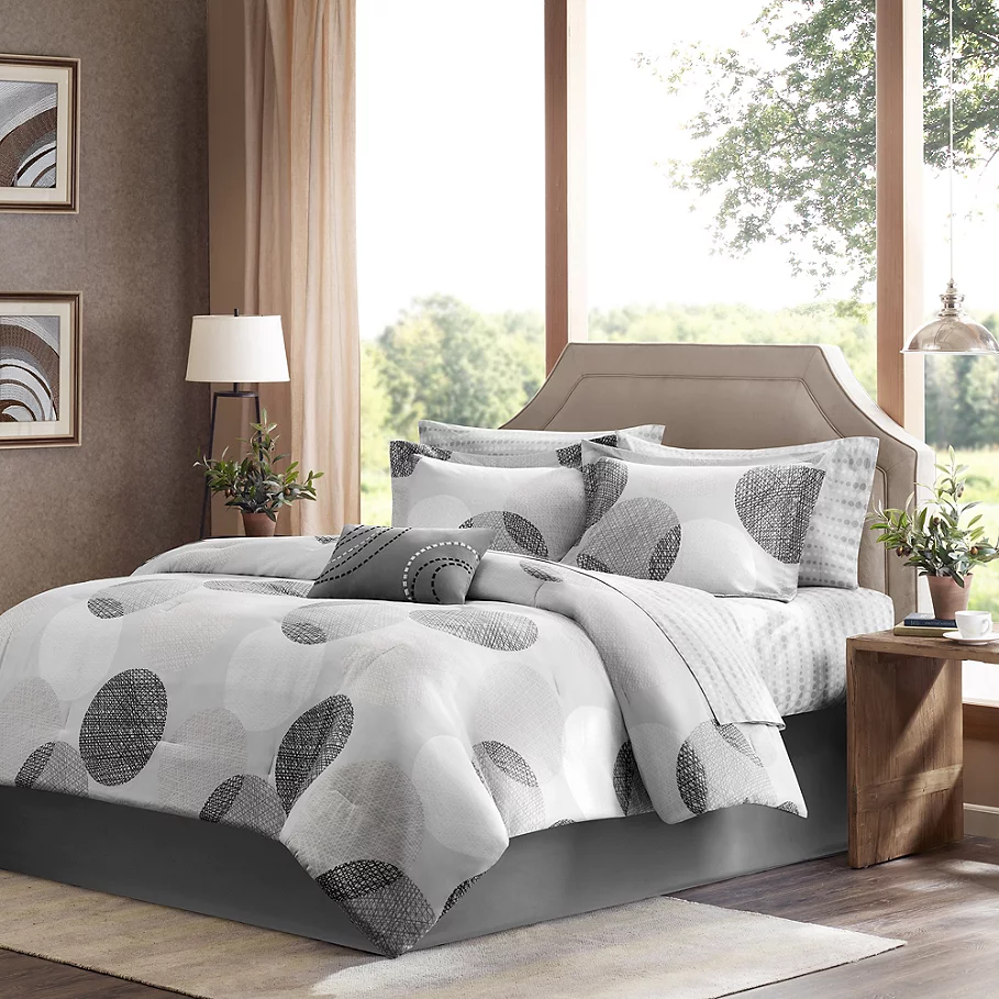  Madison Park Essentials Knowles Comforter Set