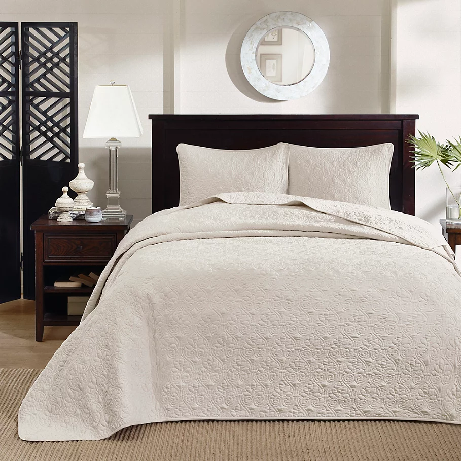  Madison Park Quebec 3-Piece Bedspread Set in Ivory