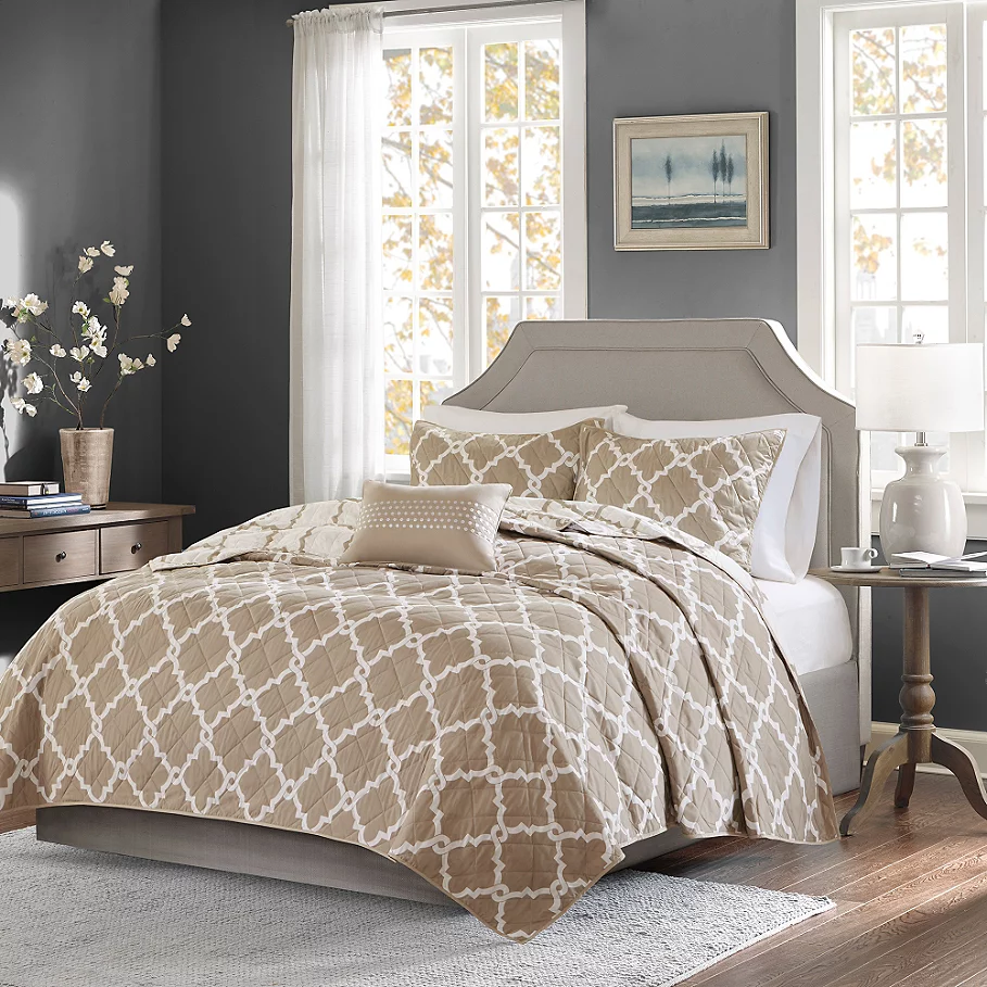  Madison Park Essentials Merritt Reversible Coverlet Set