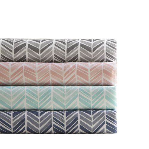  Madison Park Essentials Chevron Bed Sheets, Navy