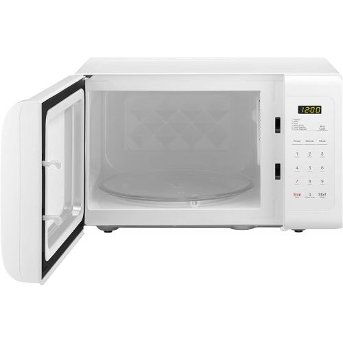  Magic Chef 0.9 Cu. Ft. 900W Countertop Microwave Oven in White