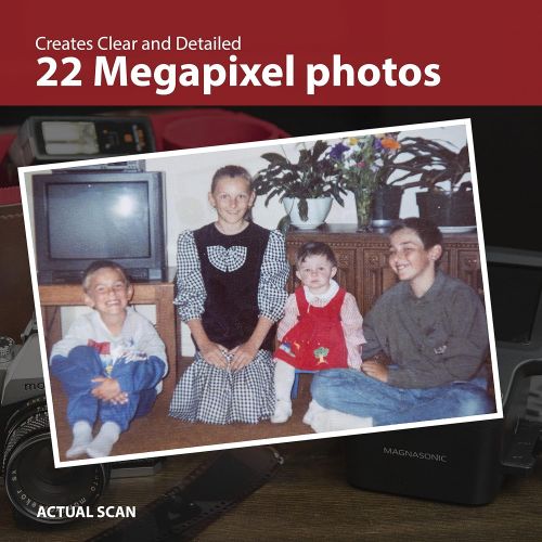  [아마존베스트]Magnasonic All-in-One 22MP Film Scanner with Large 5 Display & HDMI, Converts 35mm/126/110/Super 8 Film & 135/126/110 Slides into Digital Photos, Built-in Memory (FS71)