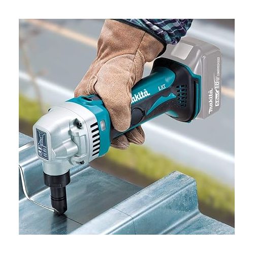  Makita XNJ01Z 18V LXT Lithium-Ion Cordless 16 Gauge Nibbler, Tool Only