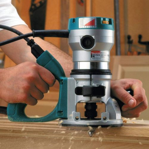  Makita RD1101 2-1/4 HP D-Handle Router