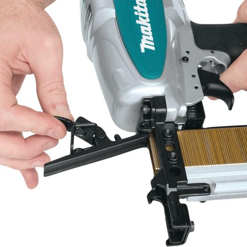  Makita AT1150A 7/16 Medium Crown Stapler, 16 Ga.