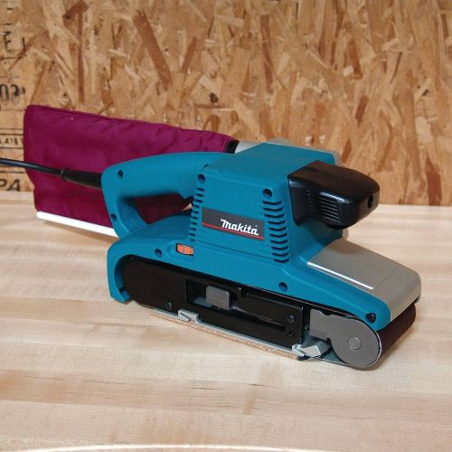  Makita 9920 3 x 24 Belt Sander