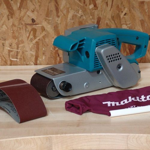  MAKITA 3X24 BELT SANDER DUSTLESS, Model:9924DB , Blue