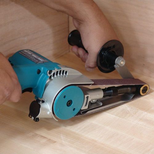  Makita 9031 1-1/8 x 21 Belt Sander