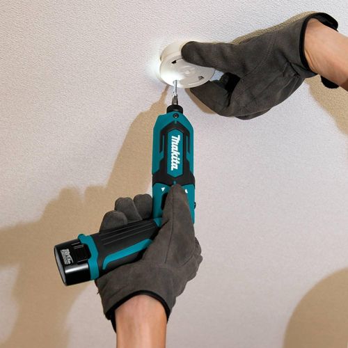  [아마존베스트]Makita TD022DSE 7.2V Lithium-Ion Cordless 1/4 Hex Impact Driver Kit