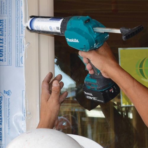  Makita XGC01Z 18V LXT 10-Ounce Caulk and Adhesive Gun