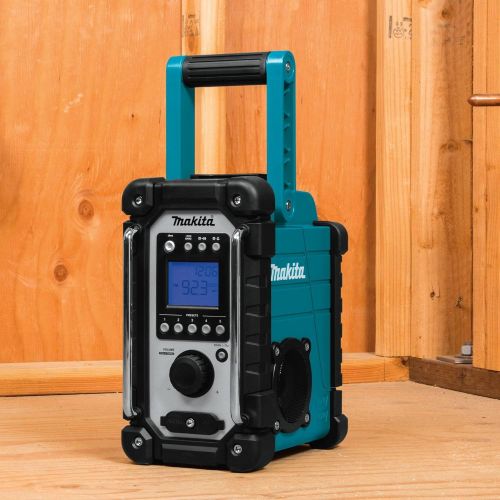  Makita XRM05 18V LXT Job Site Radio