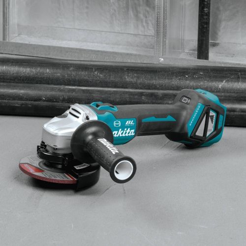  Makita XAG17ZU 18V LXT Lithium-Ion Brushless Cordless 4-12” 5 Cut-OffAngle Grinder, with Electric Brake & Aws, Tool Only