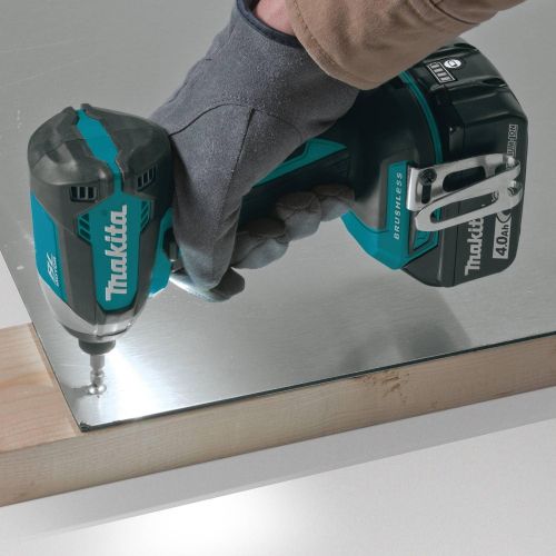  Makita XT267M 18V LXT Lithium-Ion Brushless Cordless 2-Pc. Combo Kit (4.0Ah)