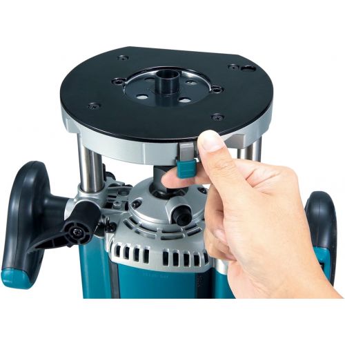  Makita RP1800 3-14 HP Plunge Router