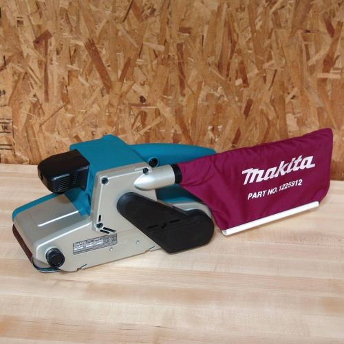  Makita 9404 8.8-Amp 4-by-24-Inch Variable Speed Belt Sander with Cloth Dust Bag