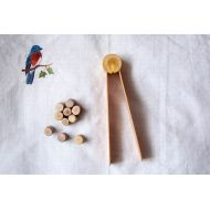 /MamumaBird Montessori toddlers wooden tweezers - Montessori materials - Toddler toy wooden tweezers - Montessori practical life - Wooden Tongs