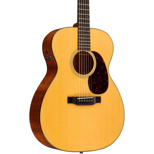  Martin},description:Martins groundbreaking Retro Series represents the most significant advancement of their era in amplified acoustic sound. Based upon a beautiful 1940 14-fret 00