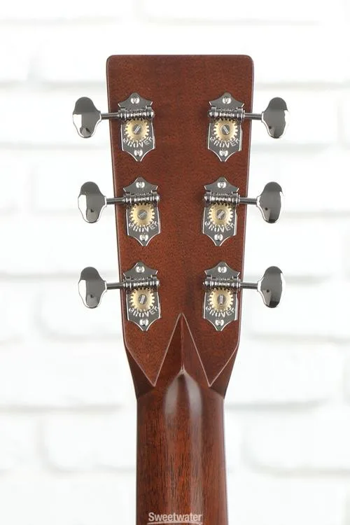  Martin 000-28 Brooke Ligertwood Signature Acoustic Guitar - Natural