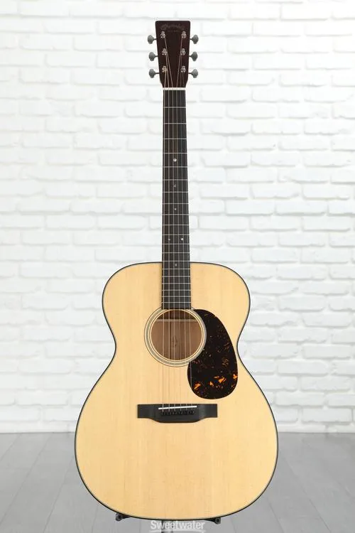  Martin 000-18 Acoustic Guitar - Natural