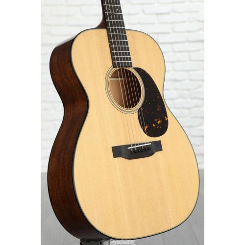  Martin 000-18 Acoustic Guitar - Natural