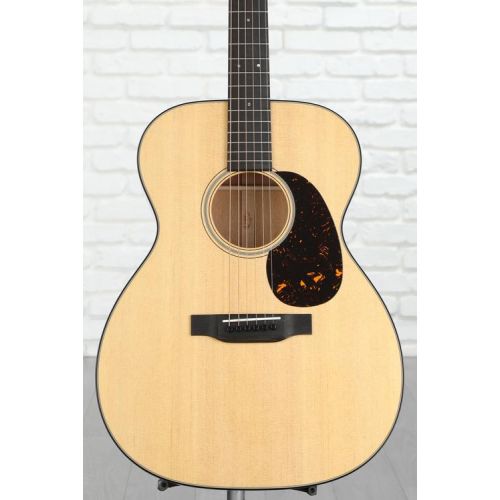  Martin 000-18 Acoustic Guitar - Natural