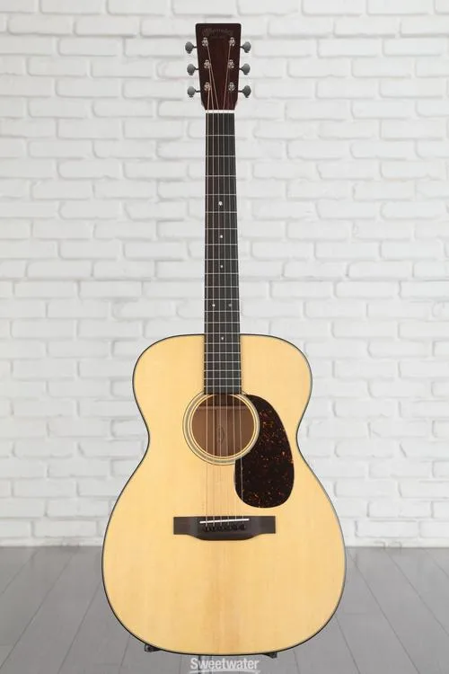  Martin 00-18 Acoustic Guitar - Natural