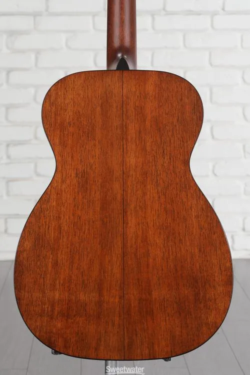  Martin 00-18 Acoustic Guitar - Natural