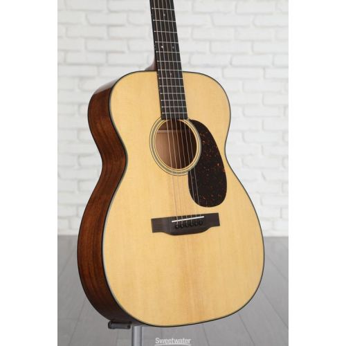  Martin 00-18 Acoustic Guitar - Natural