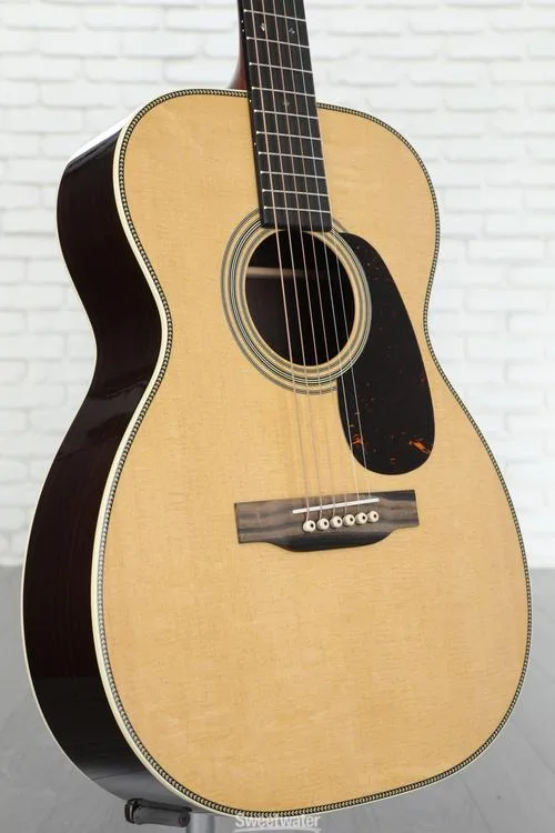 Martin 00-28 Acoustic Guitar - Natural