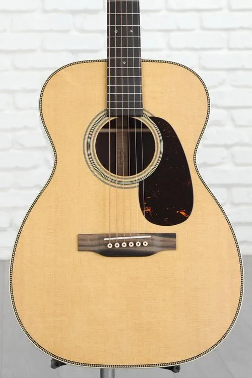  Martin 00-28 Acoustic Guitar - Natural