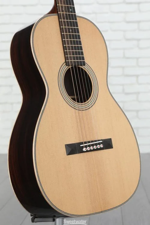 Martin 012-28 Modern Deluxe Acoustic Guitar - Natural