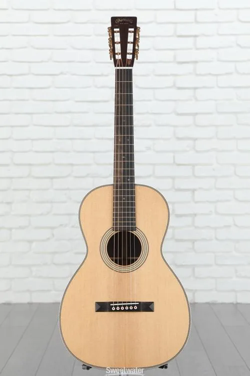 Martin 012-28 Modern Deluxe Acoustic Guitar - Natural