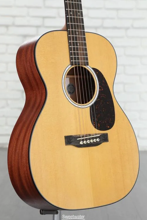 Martin 000JR-10E Shawn Mendes Signature Acoustic-electric Guitar - Natural