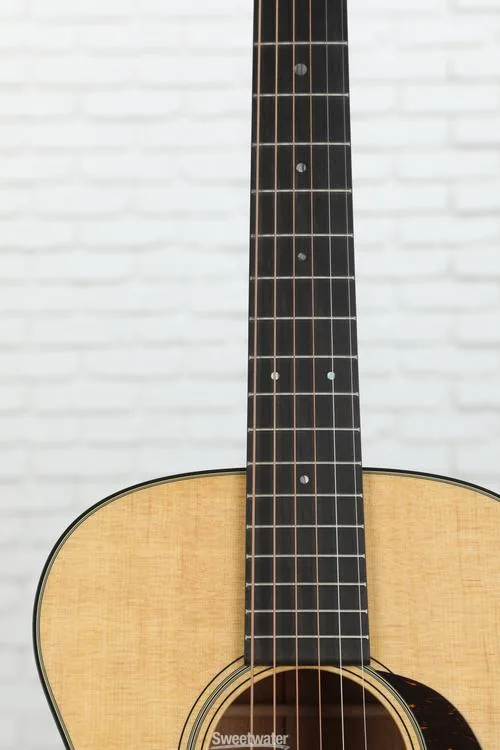  Martin 0-18 Acoustic Guitar - Natural