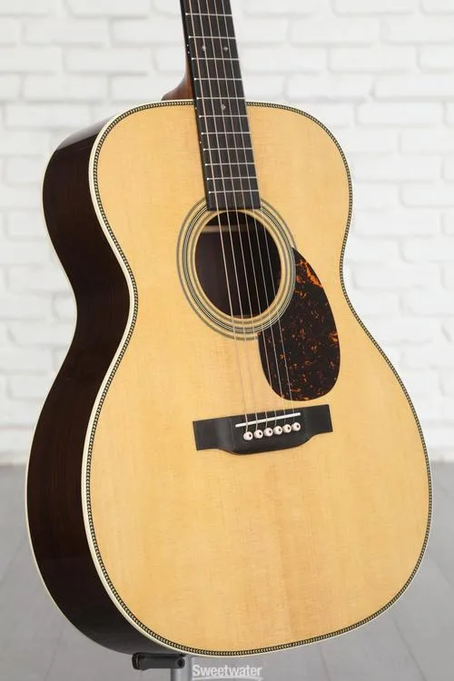 Martin OM-28 Acoustic Guitar - Natural with Rosewood