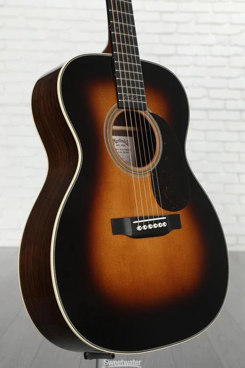 Martin 000-28EC Eric Clapton Acoustic Guitar - Vintage Sunburst