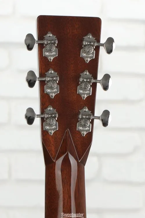  Martin 000-28EC Eric Clapton Acoustic Guitar - Vintage Sunburst
