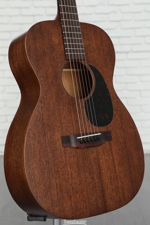 Martin 00-15M Acoustic Guitar - Satin Natural Mahogany
