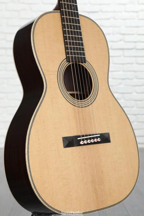 Martin 0012-28 Modern Deluxe Acoustic Guitar - Natural